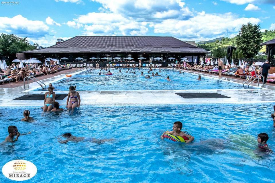 Mirage Resort & Spa Felsővisó Kültér fotó